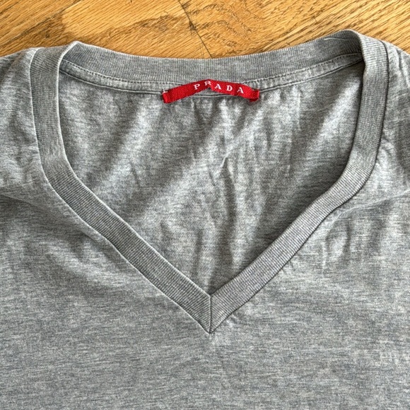 Prada v-neck t-shirt - Picture 2 of 4